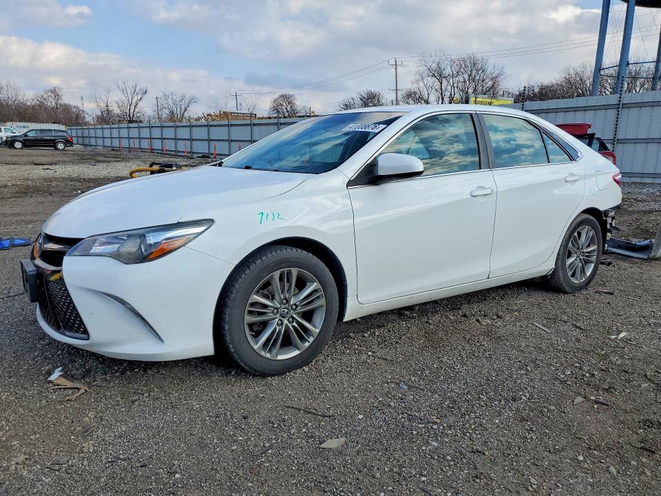 2017 TOYOTA CAMRY — VIN 4T1BF1FK2HU752126