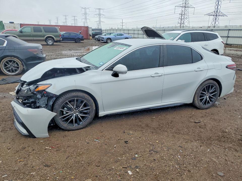 2022 TOYOTA CAMRY — VIN 4T1G11AK3NU065485