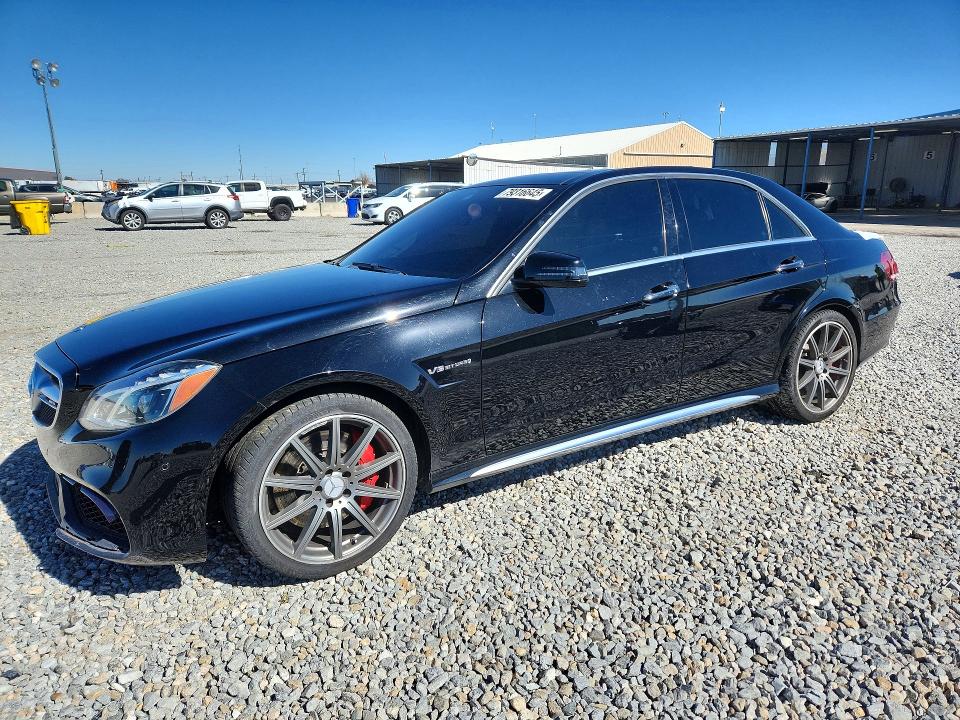 2015 MERCEDES-BENZ E — VIN WDDHF7GB3FB115826