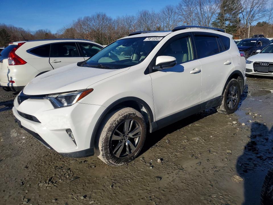 2018 TOYOTA RAV4 — VIN JTMRFREV1JJ744202