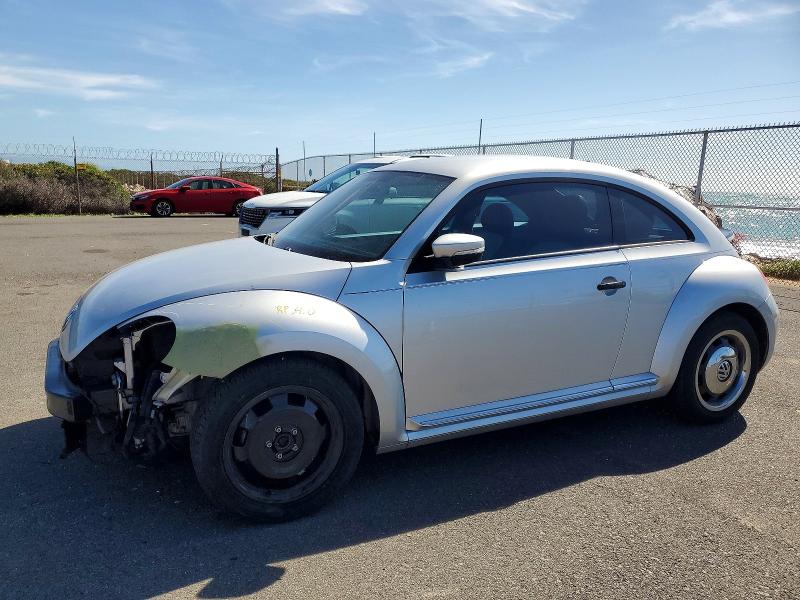 2015 VOLKSWAGEN BEETLE — VIN 3VWF17AT0FM607141