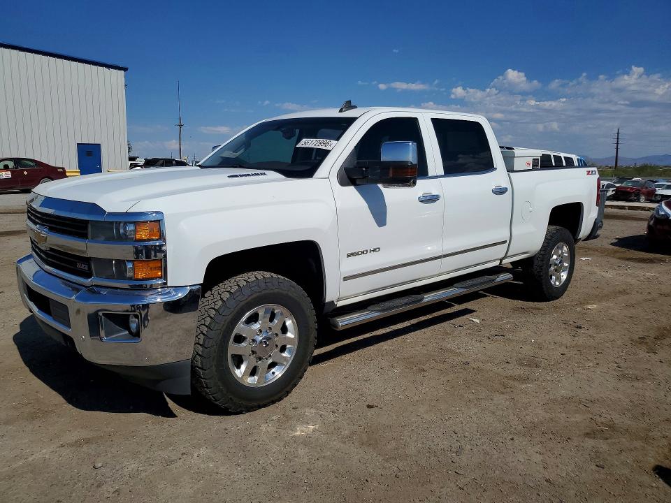 2015 CHEVROLET SILVERADO — VIN 1GC1KWE89FF659555