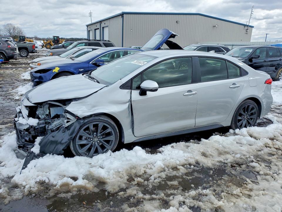 2024 TOYOTA COROLLA HYBRID — VIN JTDBCMFE1R3031196
