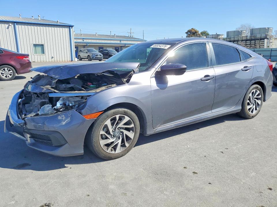 2018 HONDA CIVIC — VIN 2HGFC2F7XJH605420