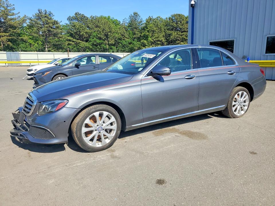 2017 MERCEDES-BENZ E — VIN WDDZF4KB6HA119047