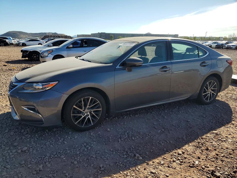 2017 LEXUS ES — VIN 58ABK1GG8HU036362