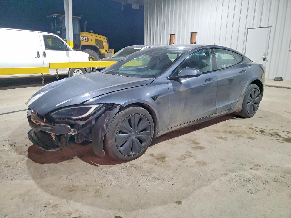 2022 TESLA MODEL S — VIN 5YJSA1E52NF479028