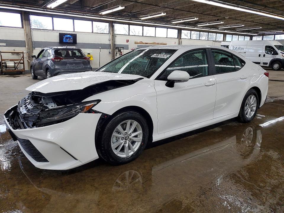 2026 TOYOTA CAMRY — VIN 4T1DAACK8TU732936