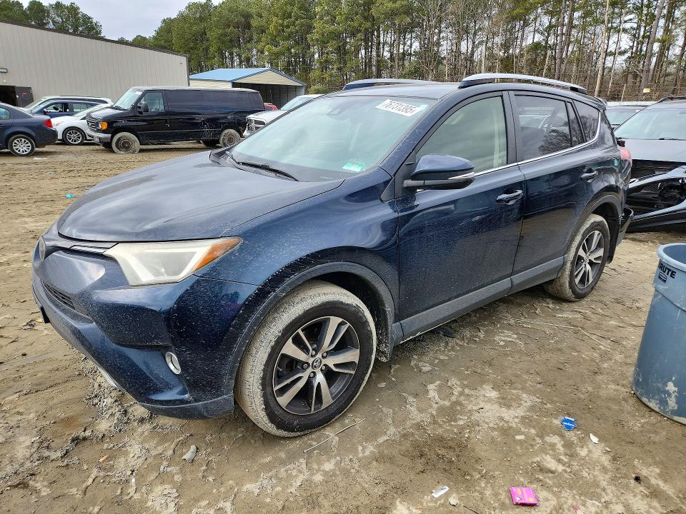 2018 TOYOTA RAV4 — VIN JTMRFREV2JD248081