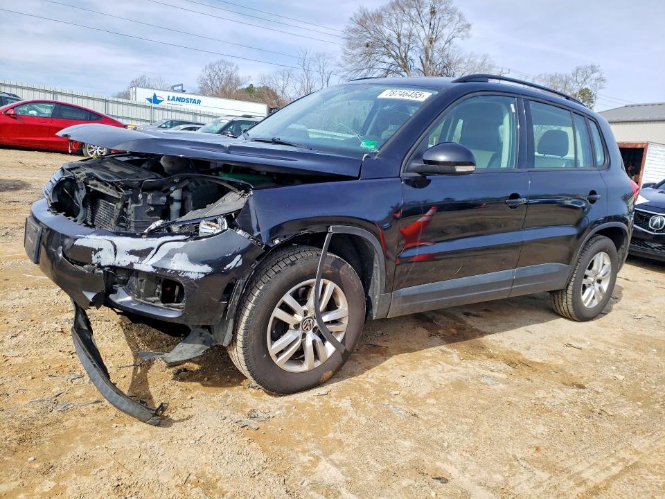 2017 VOLKSWAGEN TIGUAN — VIN WVGAV7AX3HK001813