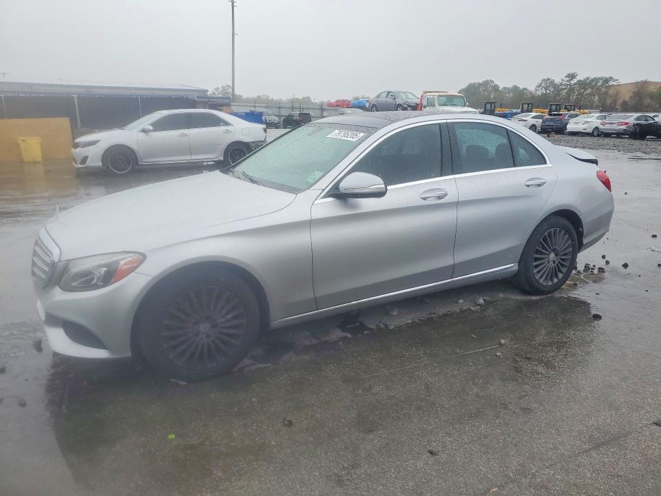 2015 MERCEDES-BENZ C — VIN 55SWF4KBXFU028461