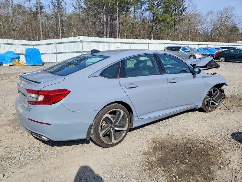 1HGCV1F30NA088279