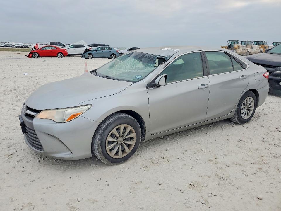 2017 TOYOTA CAMRY LE — VIN 4T1BF1FK0HU653644