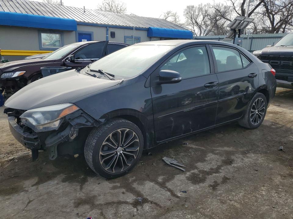 2016 TOYOTA COROLLA — VIN 5YFBURHE8GP558132