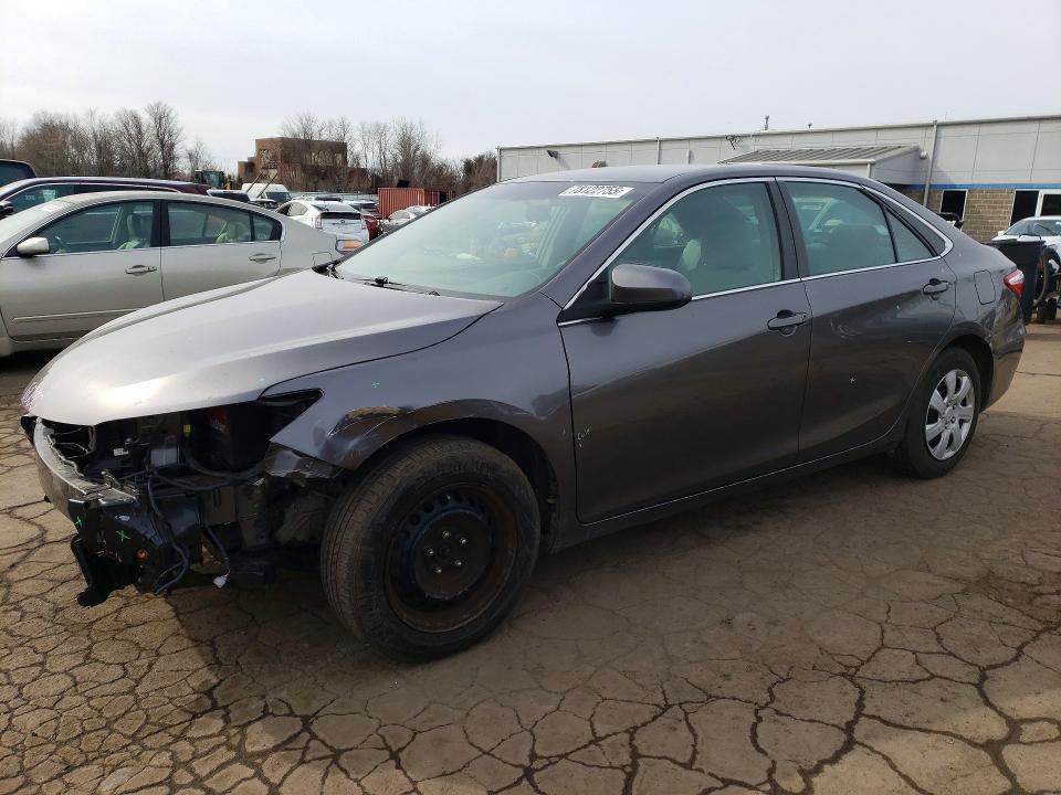 2016 TOYOTA CAMRY — VIN 4T4BF1FK2GR563979
