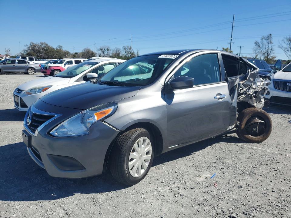 2018 NISSAN VERSA — VIN 3N1CN7AP6JL878395