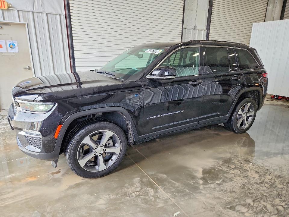 2022 JEEP GRAND CHEROKEE — VIN 1C4RJYB67N8757782