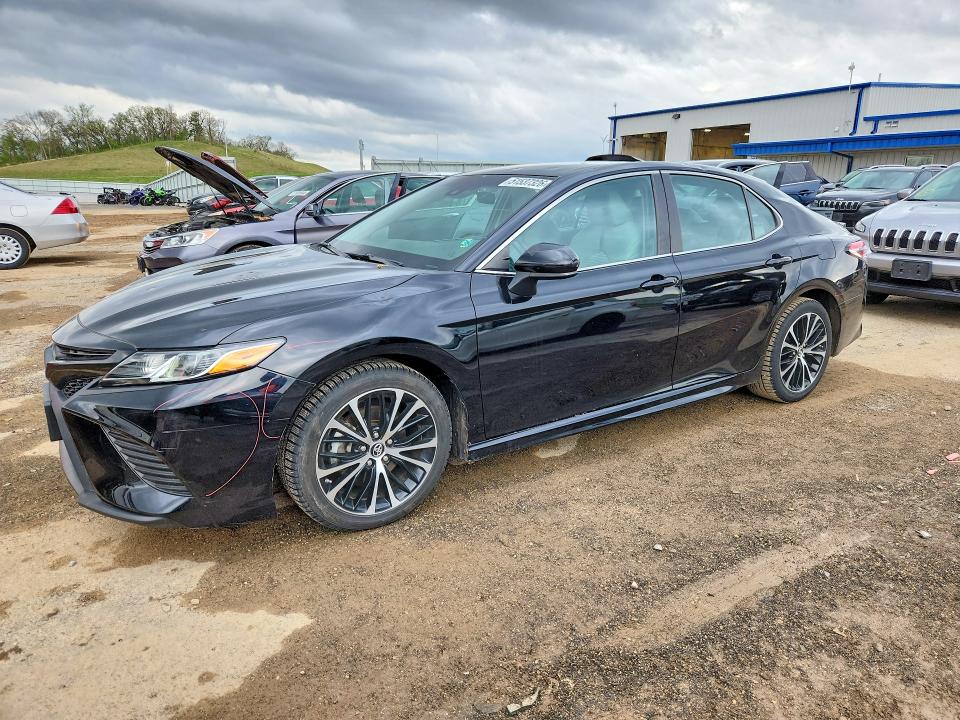 2018 TOYOTA CAMRY — VIN 4T1B11HK9JU137476