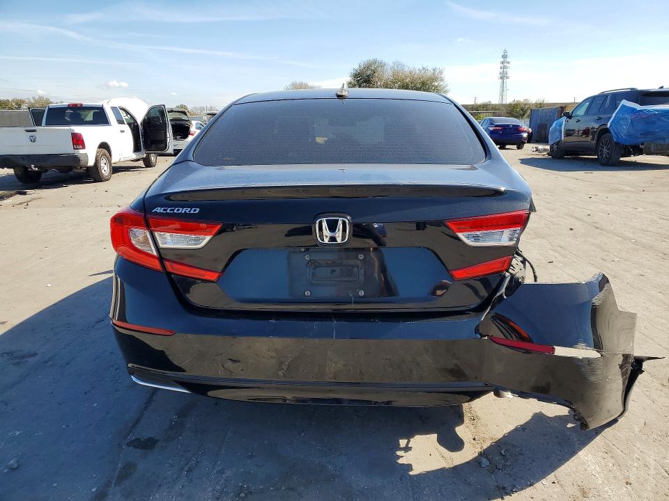 1HGCV1F14KA118393