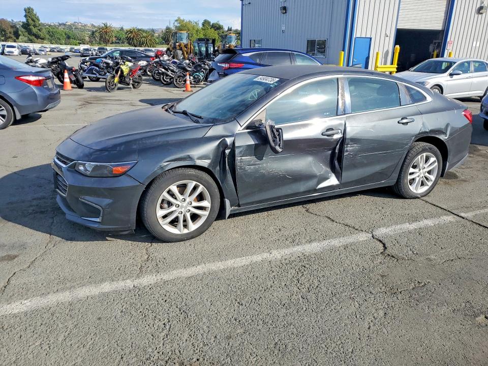 2018 CHEVROLET MALIBU — VIN 1G1ZD5ST8JF128249