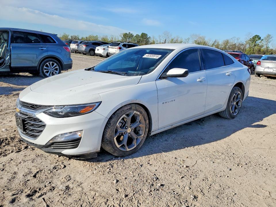 2022 CHEVROLET MALIBU — VIN 1G1ZD5ST4NF205527