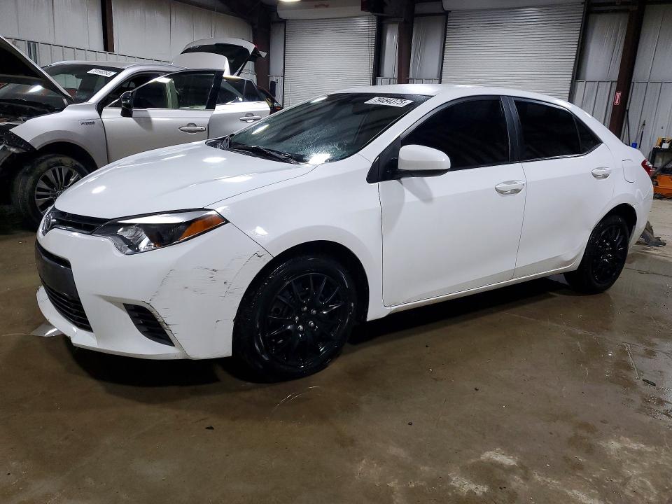 2015 TOYOTA COROLLA — VIN 2T1BURHE7FC332226