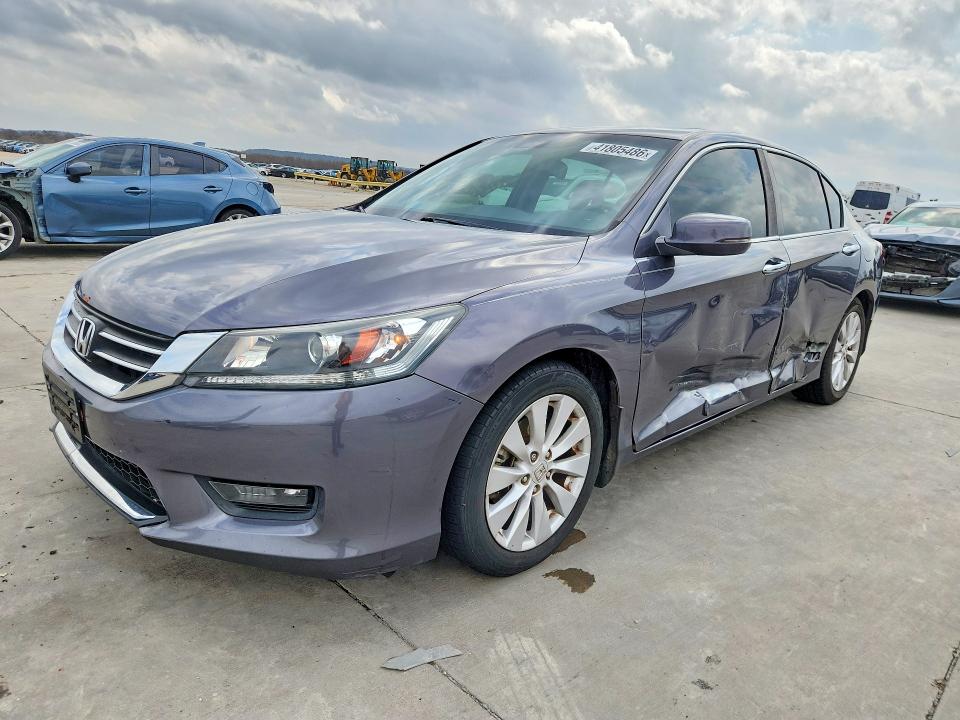 2015 HONDA ACCORD — VIN 1HGCR2F8XFA071075