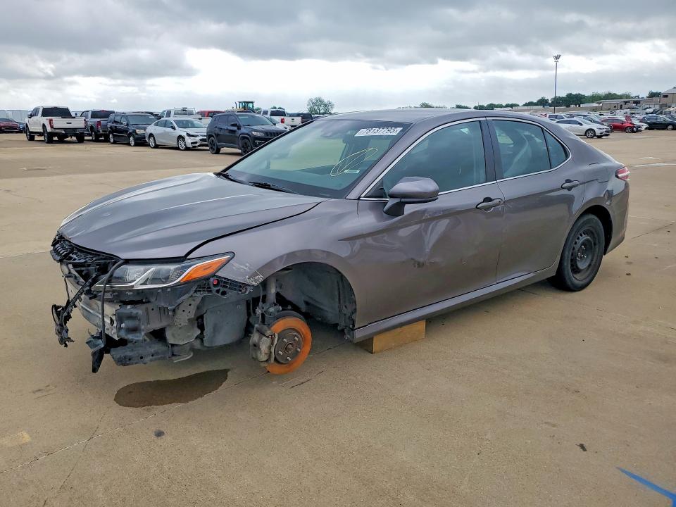 2018 TOYOTA CAMRY — VIN 4T1B11HK9JU064349