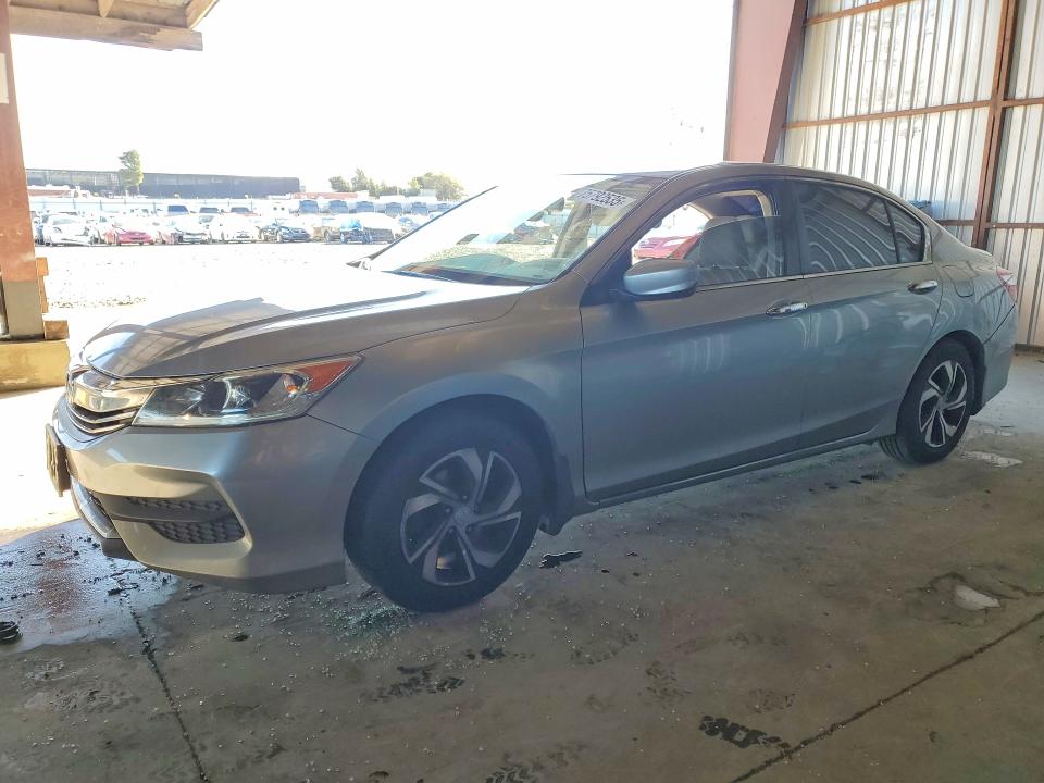 2017 HONDA ACCORD — VIN 1HGCR2F33HA177018