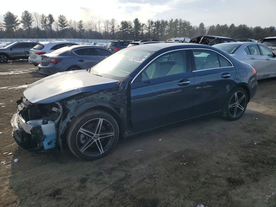 2021 MERCEDES-BENZ A — VIN W1K3G4FB5MJ297880