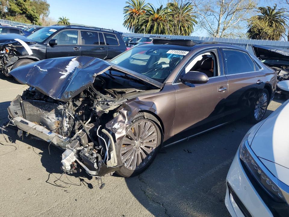 2015 AUDI A8 — VIN WAU32AFD3FN022655