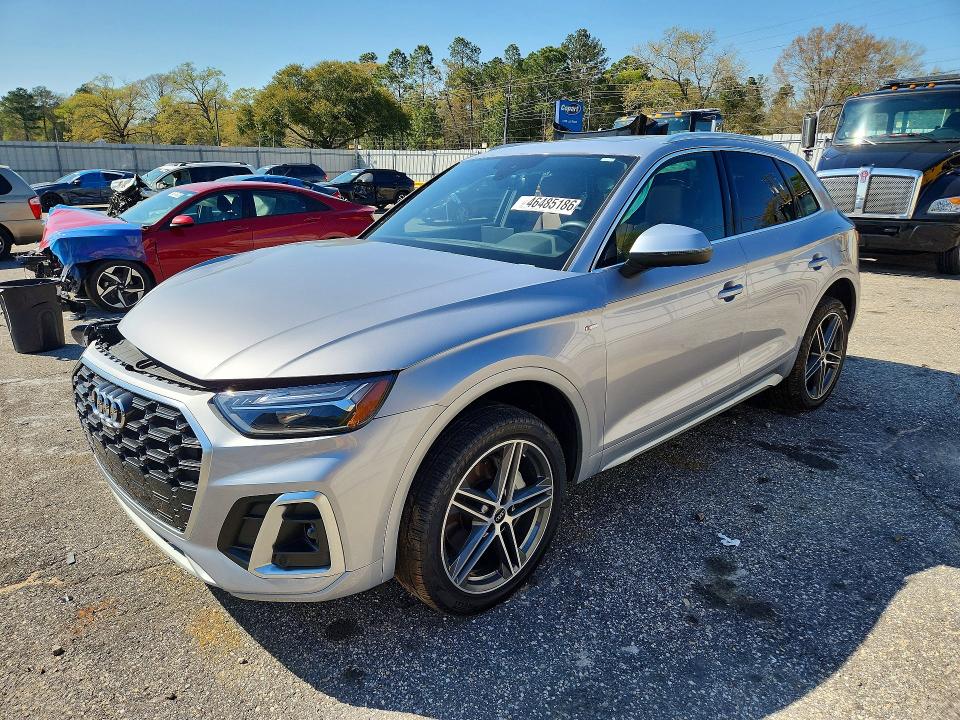 2024 AUDI Q5 E — VIN WA1E2AFYXR2102162