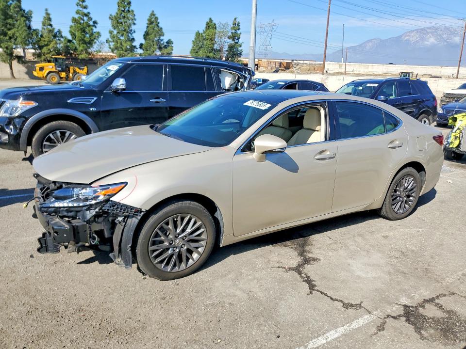 2018 LEXUS ES — VIN 58ABK1GG8JU095076