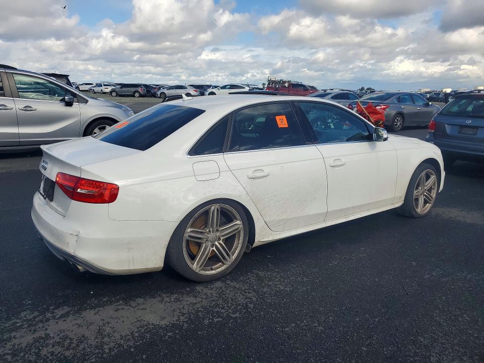 WAUBGAFL1FA081408
