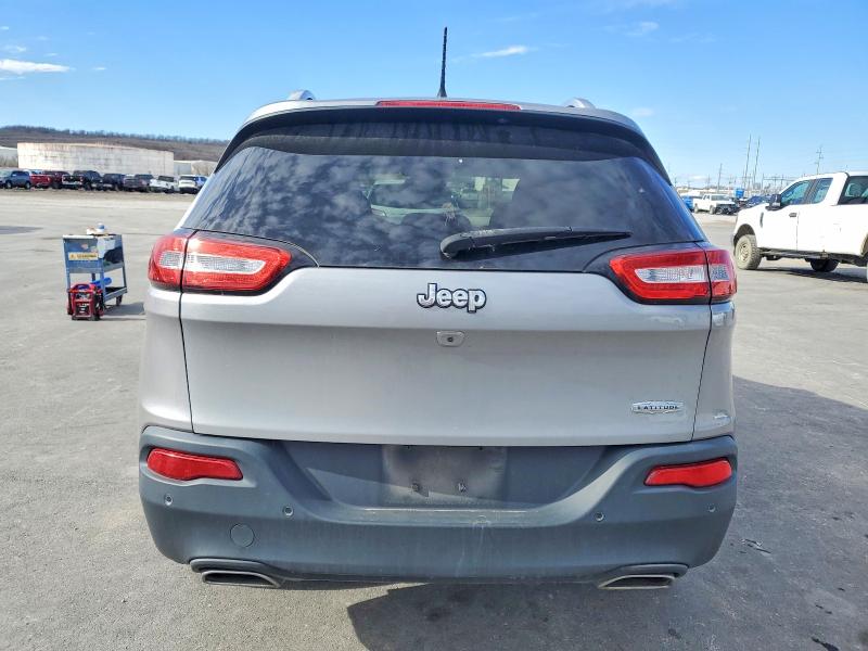 1C4PJLCS2FW656569