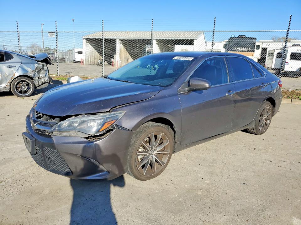 2015 TOYOTA CAMRY — VIN 4T1BK1FK2FU563193