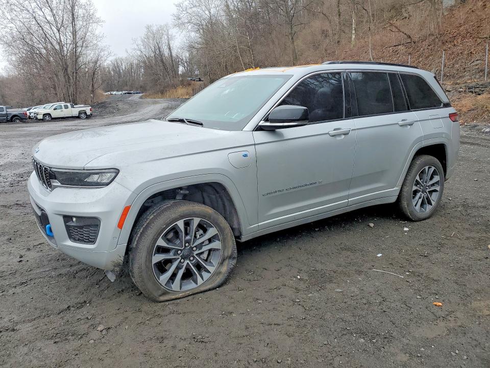 2024 JEEP GRAND CHEROKEE — VIN 1C4RJYD64RC110983