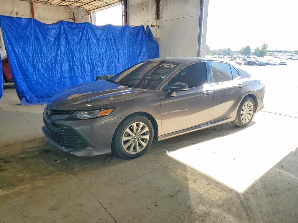 2018 TOYOTA CAMRY — VIN 4T1B11HK5JU668450