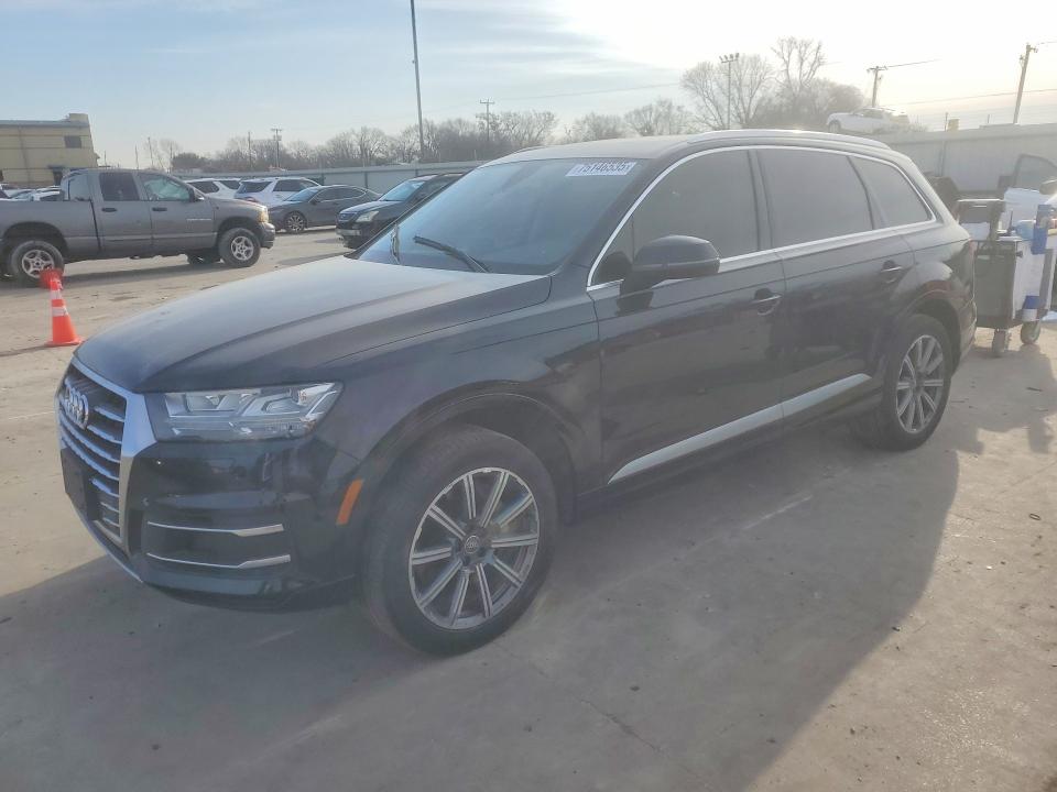 2017 AUDI Q7 — VIN WA1LAAF75HD032378