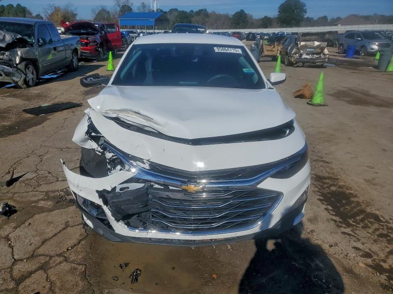 1G1ZD5ST6PF204897
