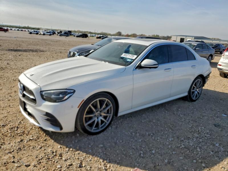 2022 MERCEDES-BENZ E — VIN W1KZF8DB0NB011016