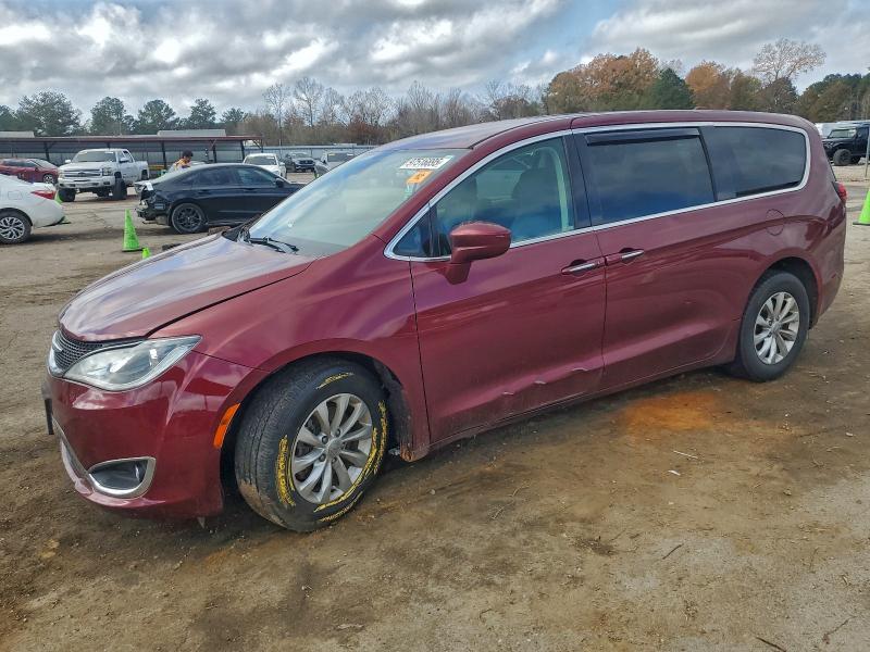 2018 CHRYSLER PACIFICA T — VIN 2C4RC1FG3JR279993