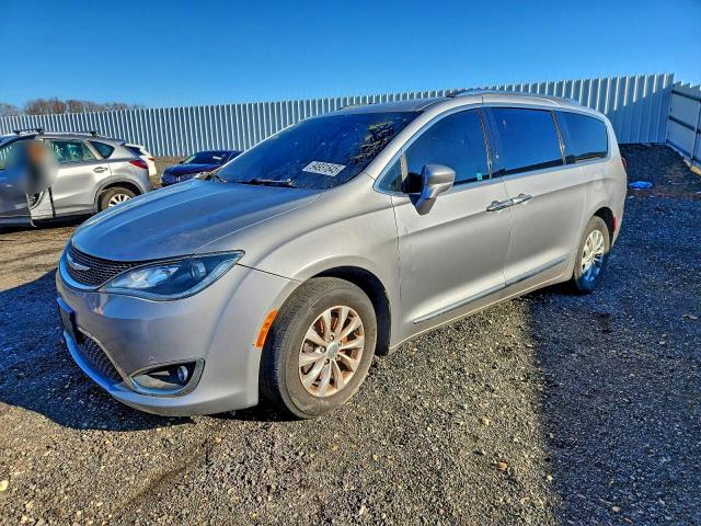 2018 CHRYSLER PACIFICA — VIN 2C4RC1BG0JR120290