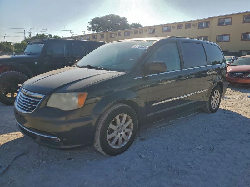 2014 CHRYSLER TOWN & COU — VIN 2C4RC1BG7ER358434