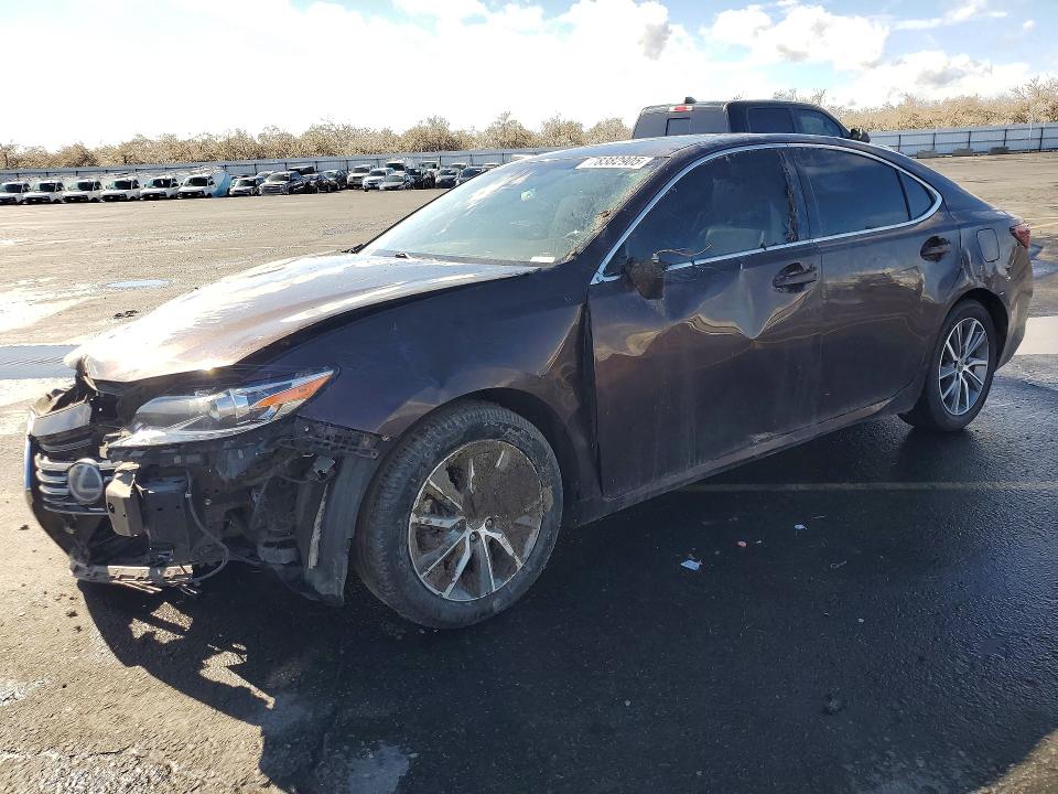 2016 LEXUS ES 300H — VIN JTHBW1GG8G2102899