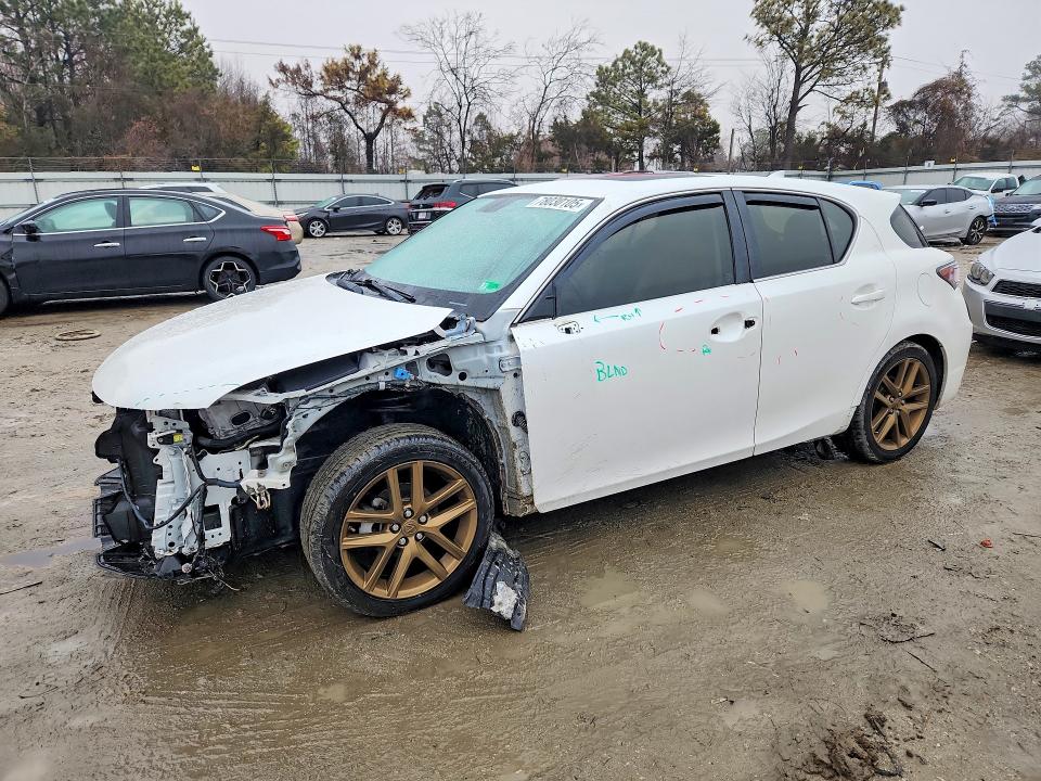 2015 LEXUS CT 200H — VIN JTHKD5BH5F2214684