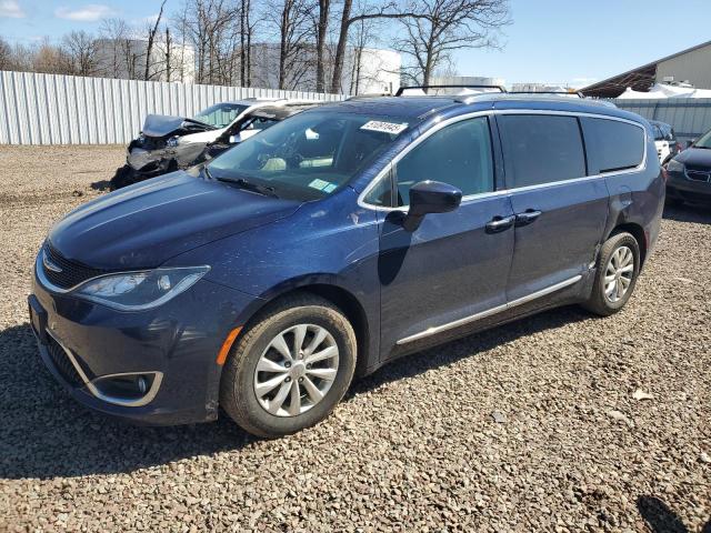 2019 CHRYSLER PACIFICA T — VIN 2C4RC1BG1KR575800