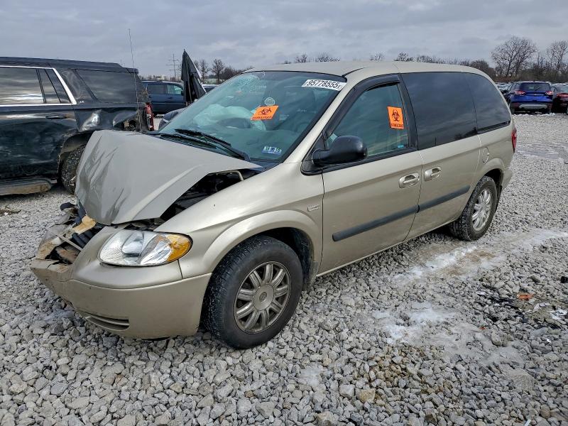 2005 CHRYSLER TOWN & COU — VIN 1C4GP45R25B302118