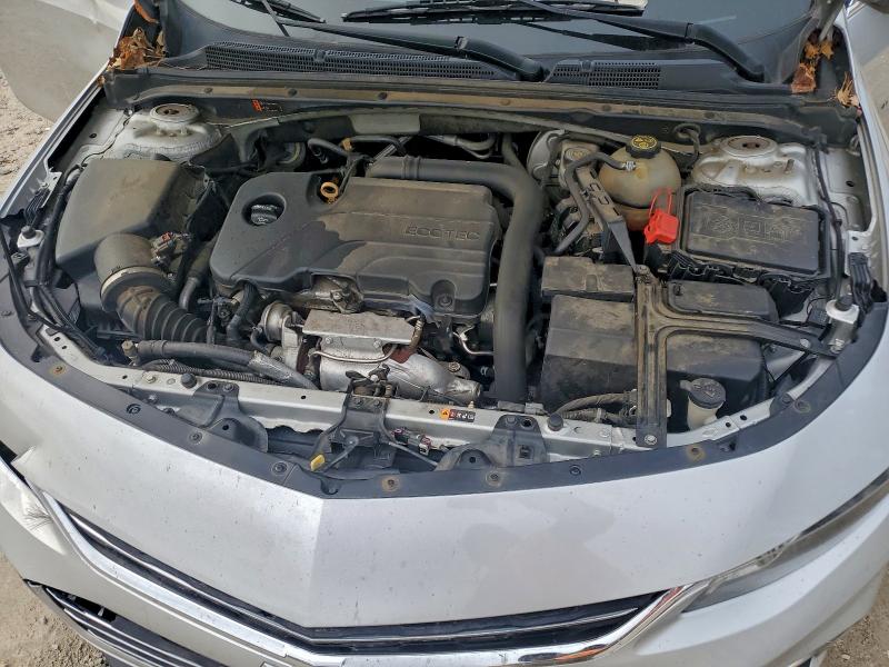 1G1ZD5ST4JF197701