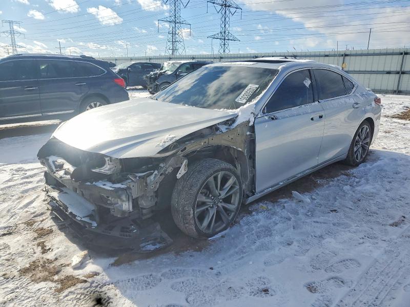 2019 LEXUS ES — VIN 58ABZ1B15KU014566